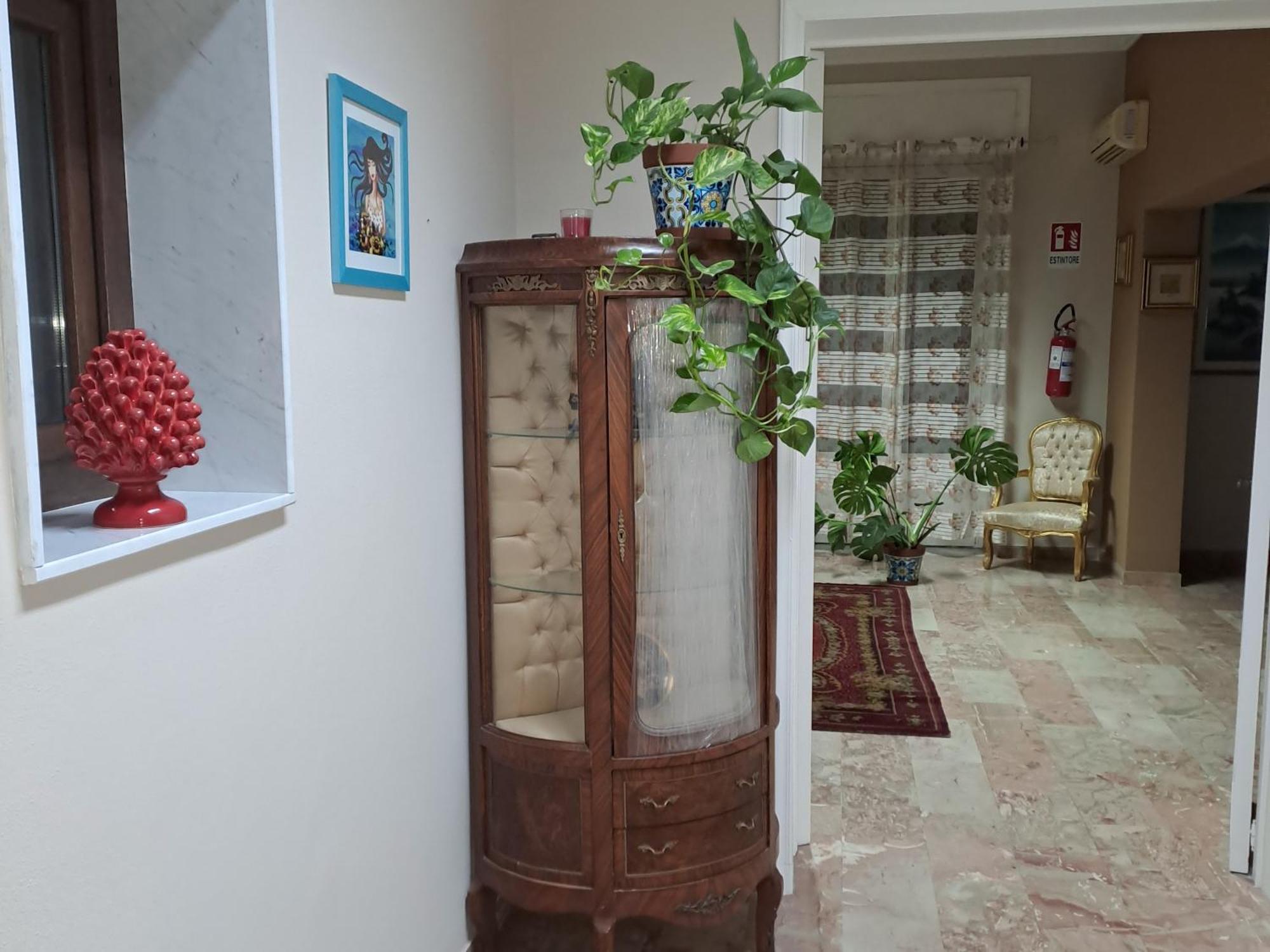 B&B Domus Pina คาตาเนีย ภายนอก รูปภาพ
