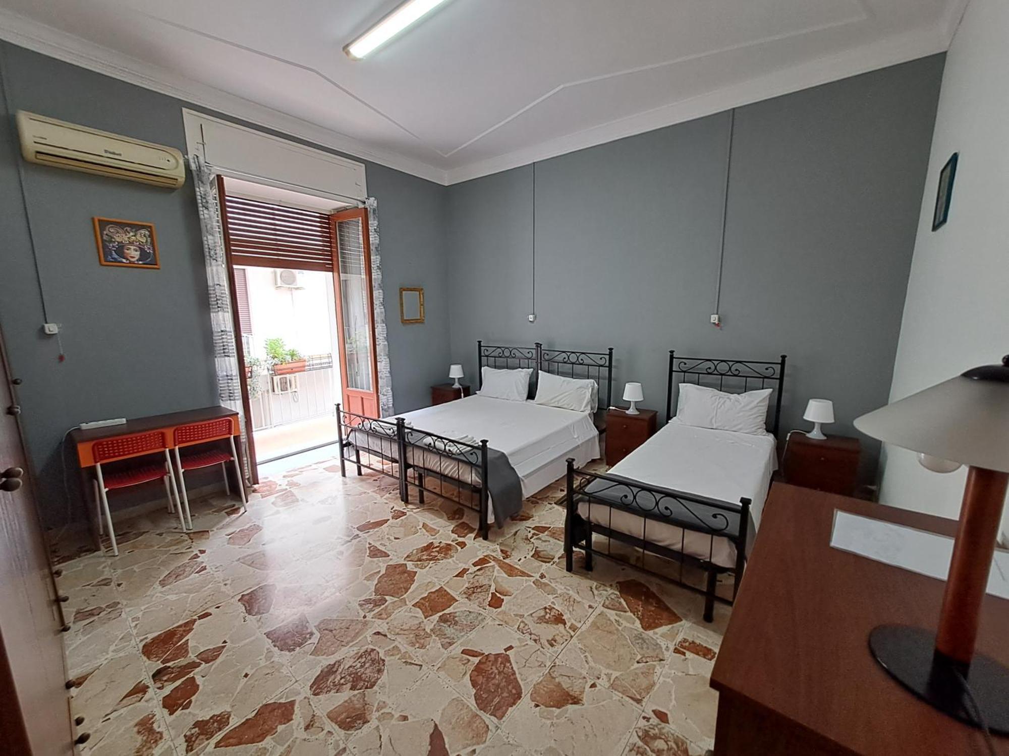 B&B Domus Pina คาตาเนีย ภายนอก รูปภาพ